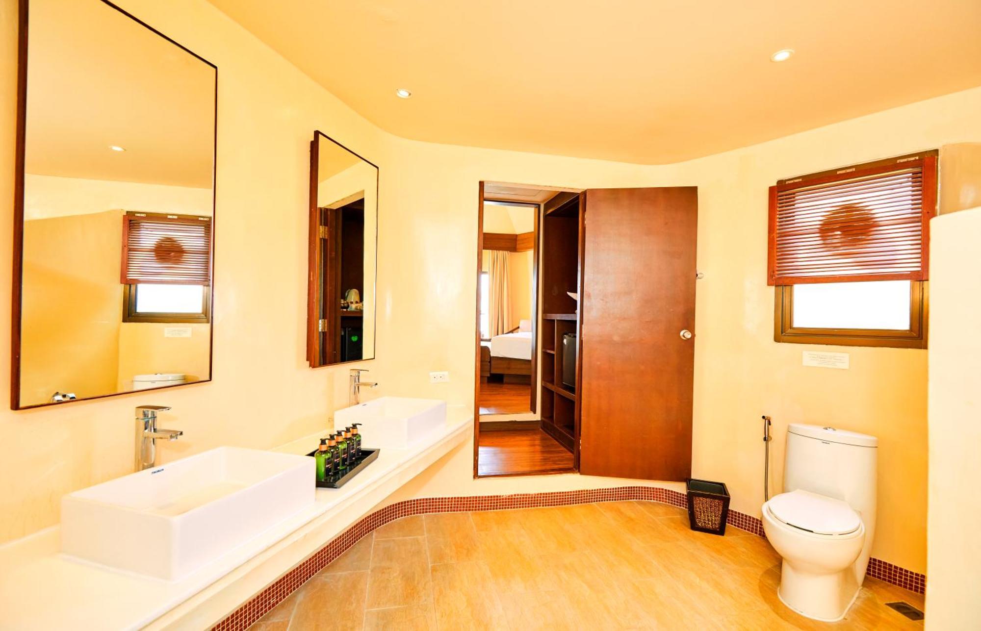 Beyond Krabi Hotel Klong Muang Beach Bagian luar foto